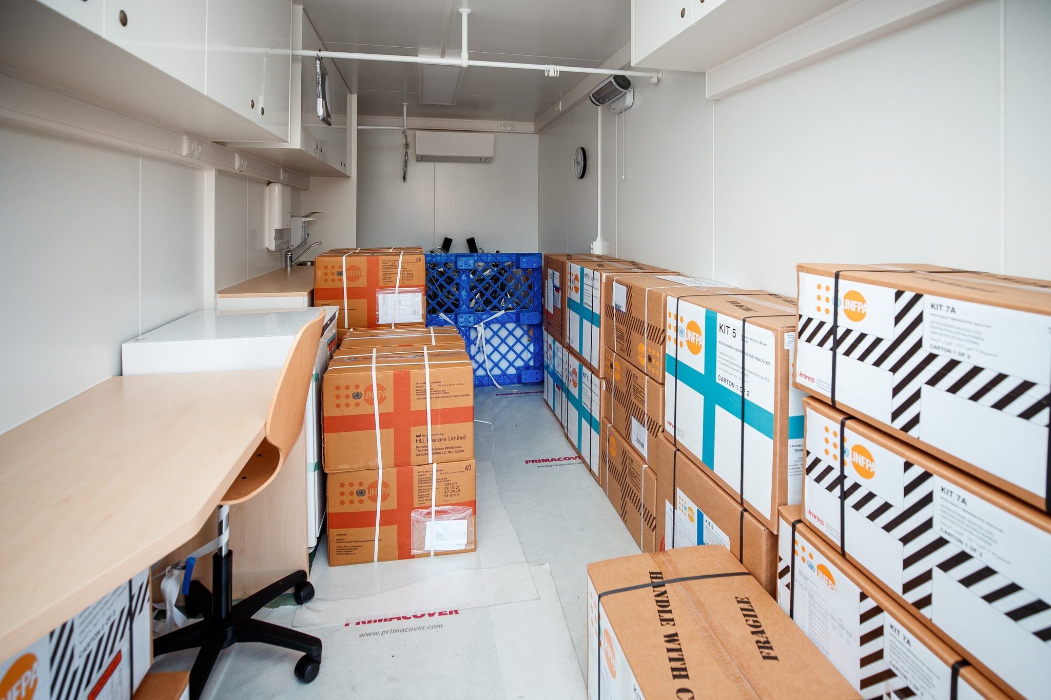 В Изюме появился мобильный роддом.