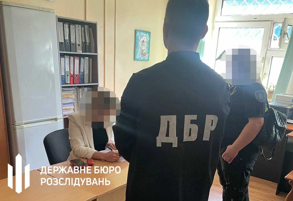 Терроризировали предпринимателей: в Харькове будут судить сразу четырех сотрудников налоговой.