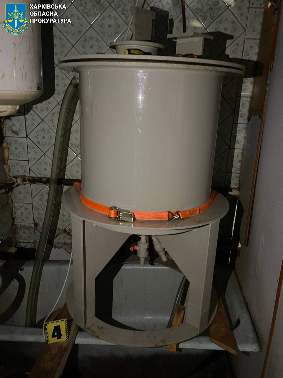 У Харкові ліквідовано масштабну нарколабораторію.