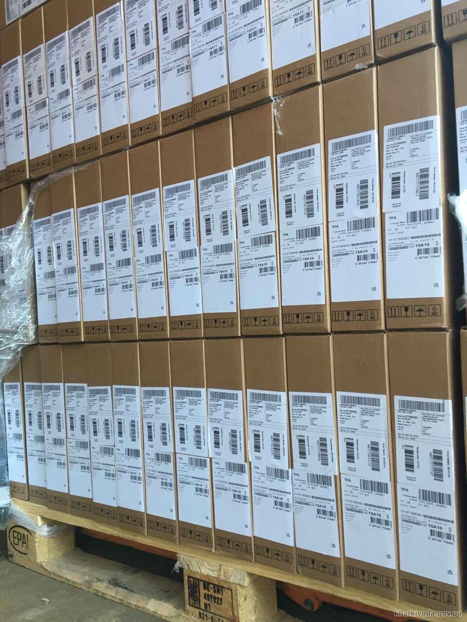 Для «сімейників» та вторинної ланки: Харківська область отримала 600 ноутбуків для медиків.