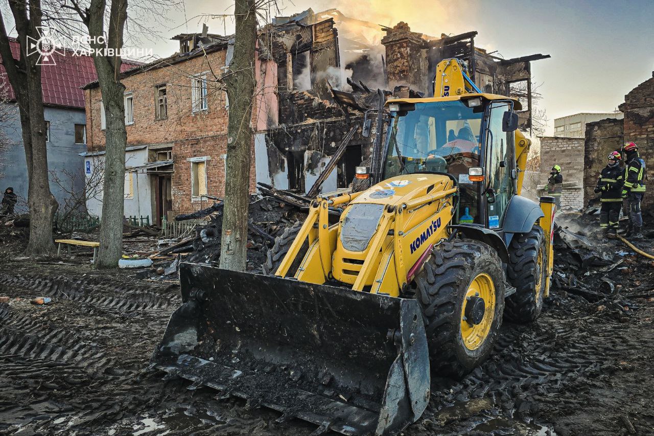 В Харькове завершили разбор завалов на месте попадания российского БпЛА в жилой дом.
