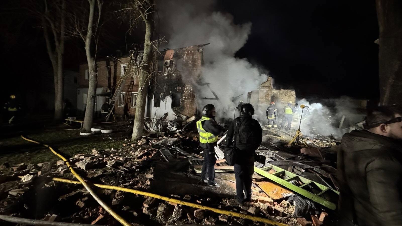 В Харькове завершили разбор завалов на месте попадания российского БпЛА в жилой дом.