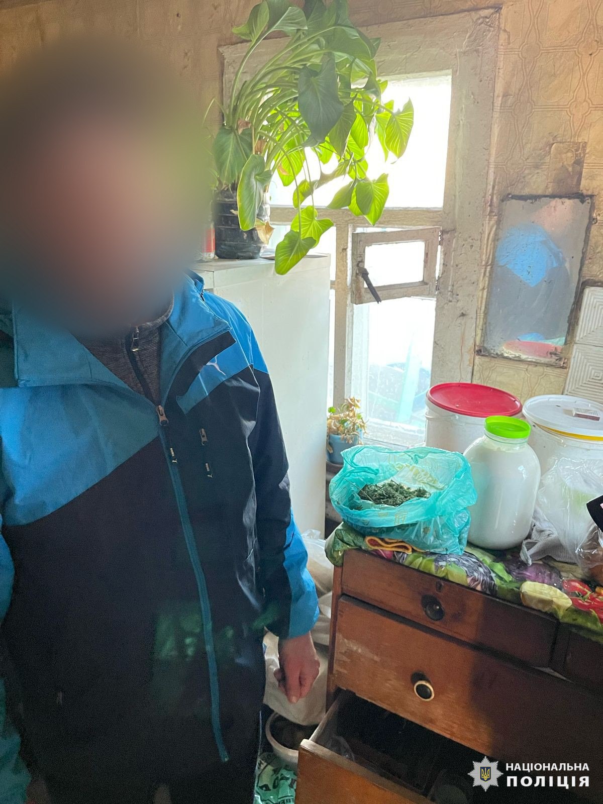 В Харькове разоблачили группу наркоторговцев.