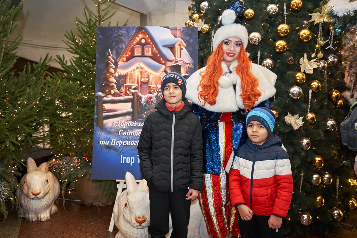 В харьковской подземке открылась резиденция Святого Николая.