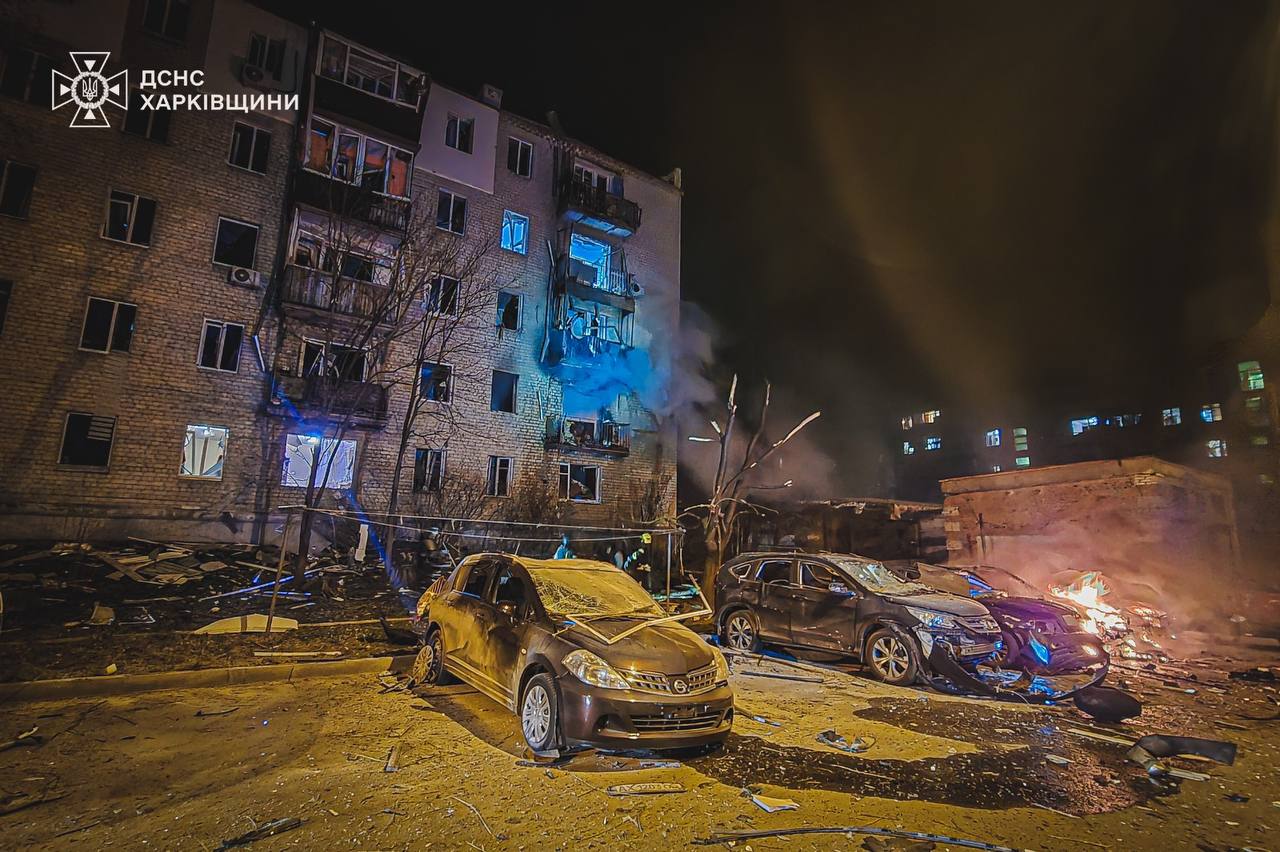 Есть жертвы: РФ ударила беспилотниками по жилым домам в Харькове.