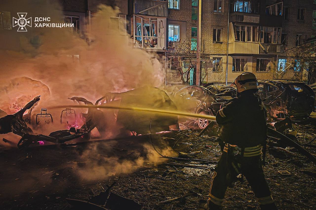 Есть жертвы: РФ ударила беспилотниками по жилым домам в Харькове.