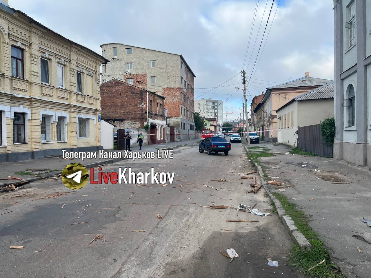 Є поранений: росіяни зранку обстріляли Основ'янський район.