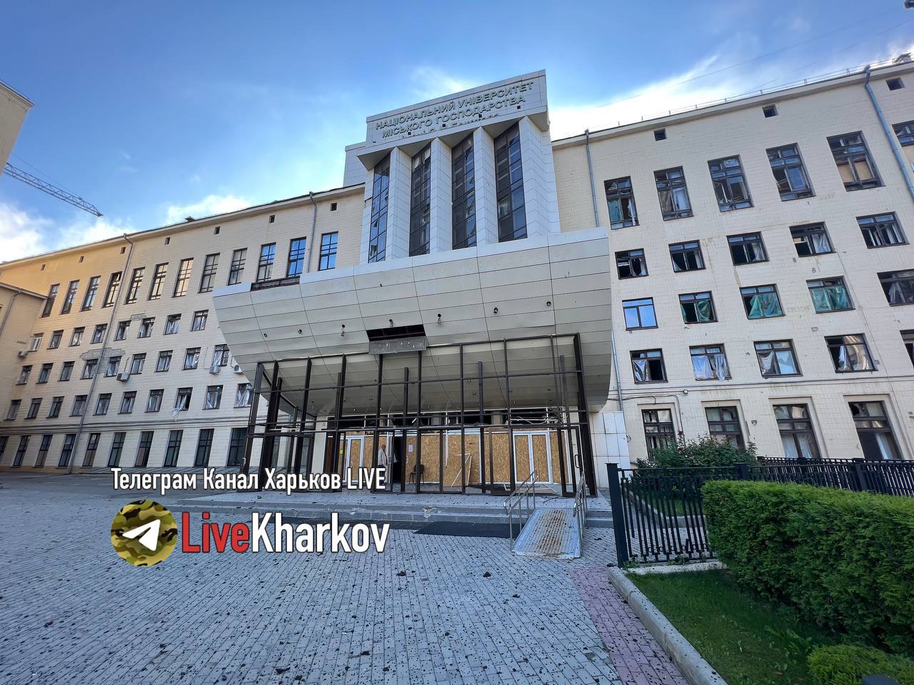 Є поранений: росіяни зранку обстріляли Основ'янський район.