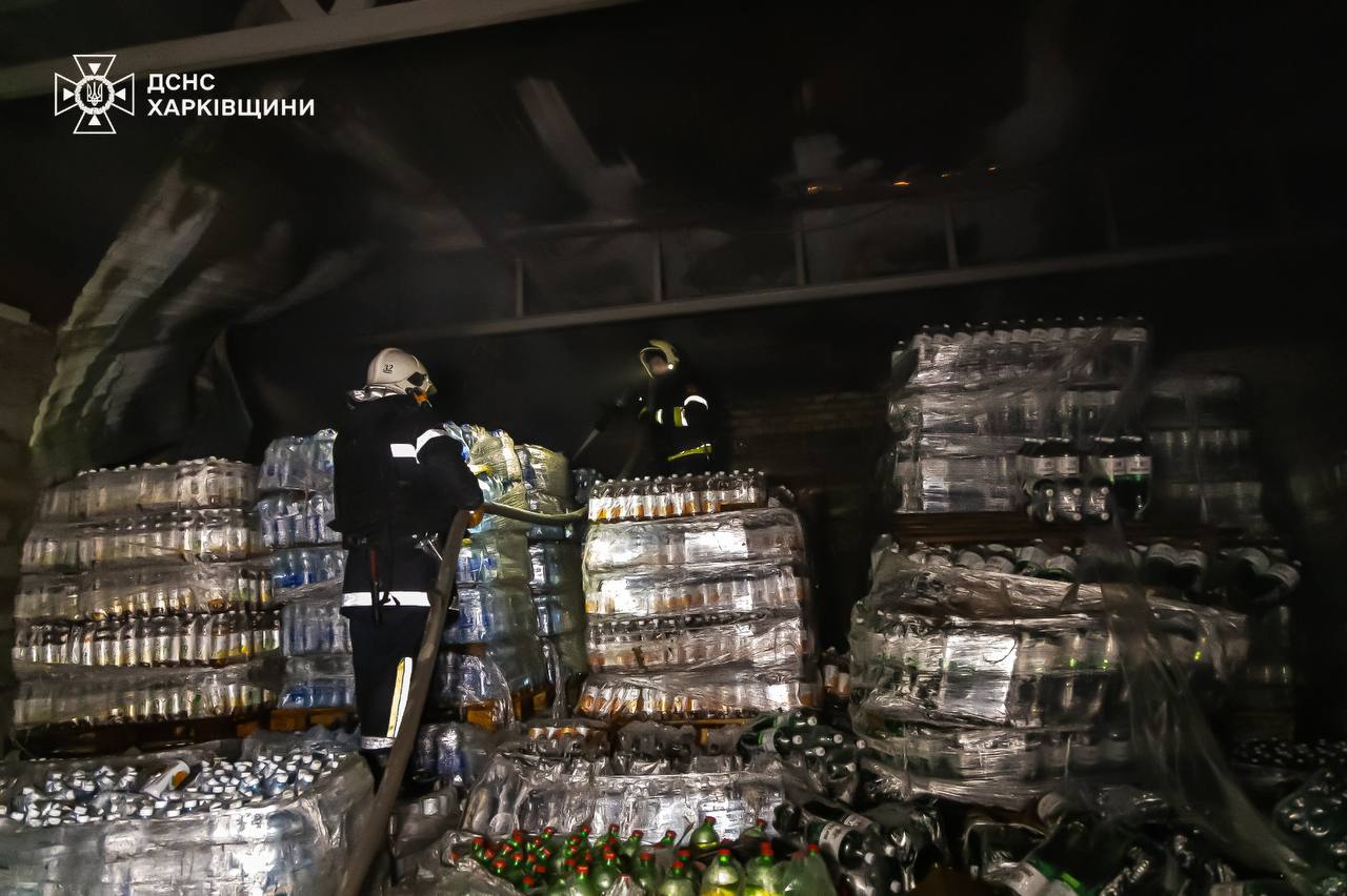 Оккупанты ночью обстреляли пригород Харькова.