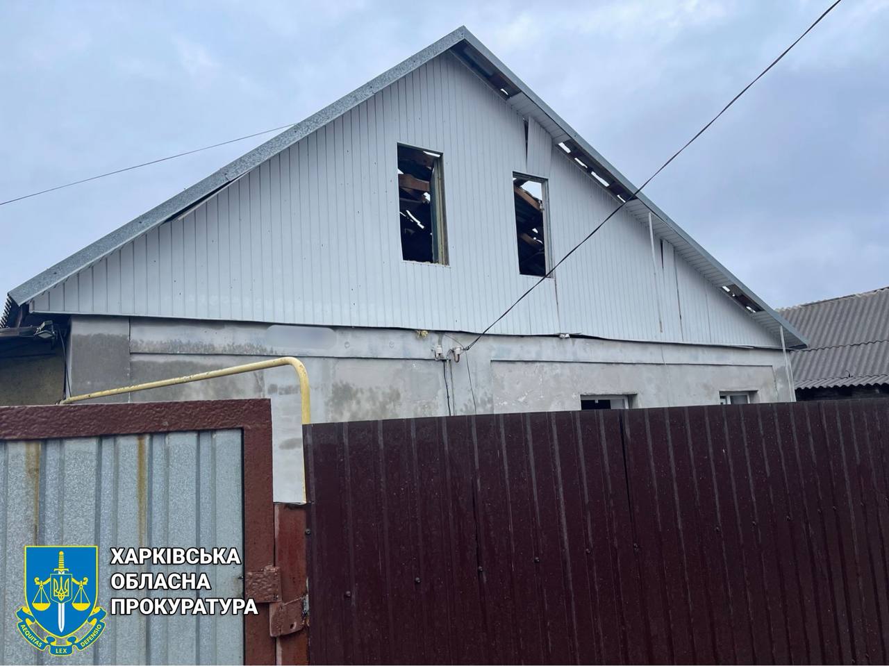 Оккупанты обстреляли "шахедами" и ракетами С-300 Шевченковский район Харькова.