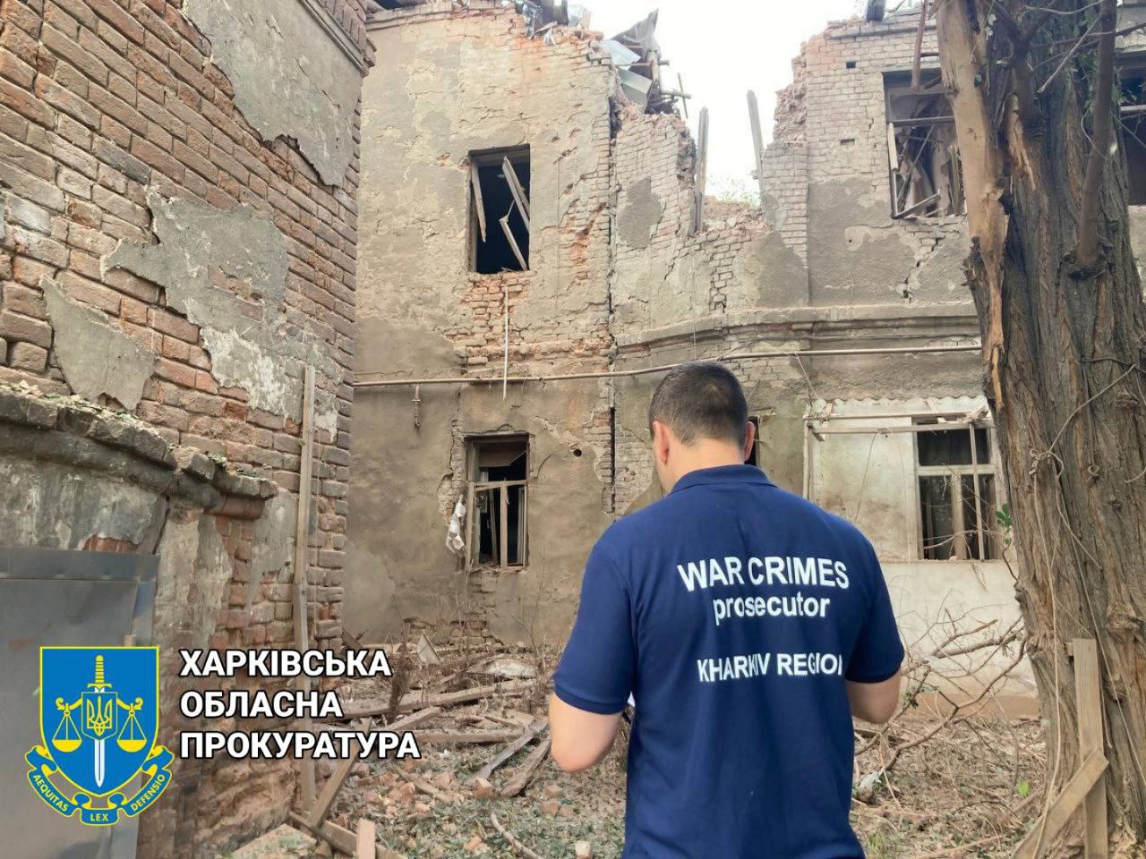 Є поранений: росіяни зранку обстріляли Основ'янський район.