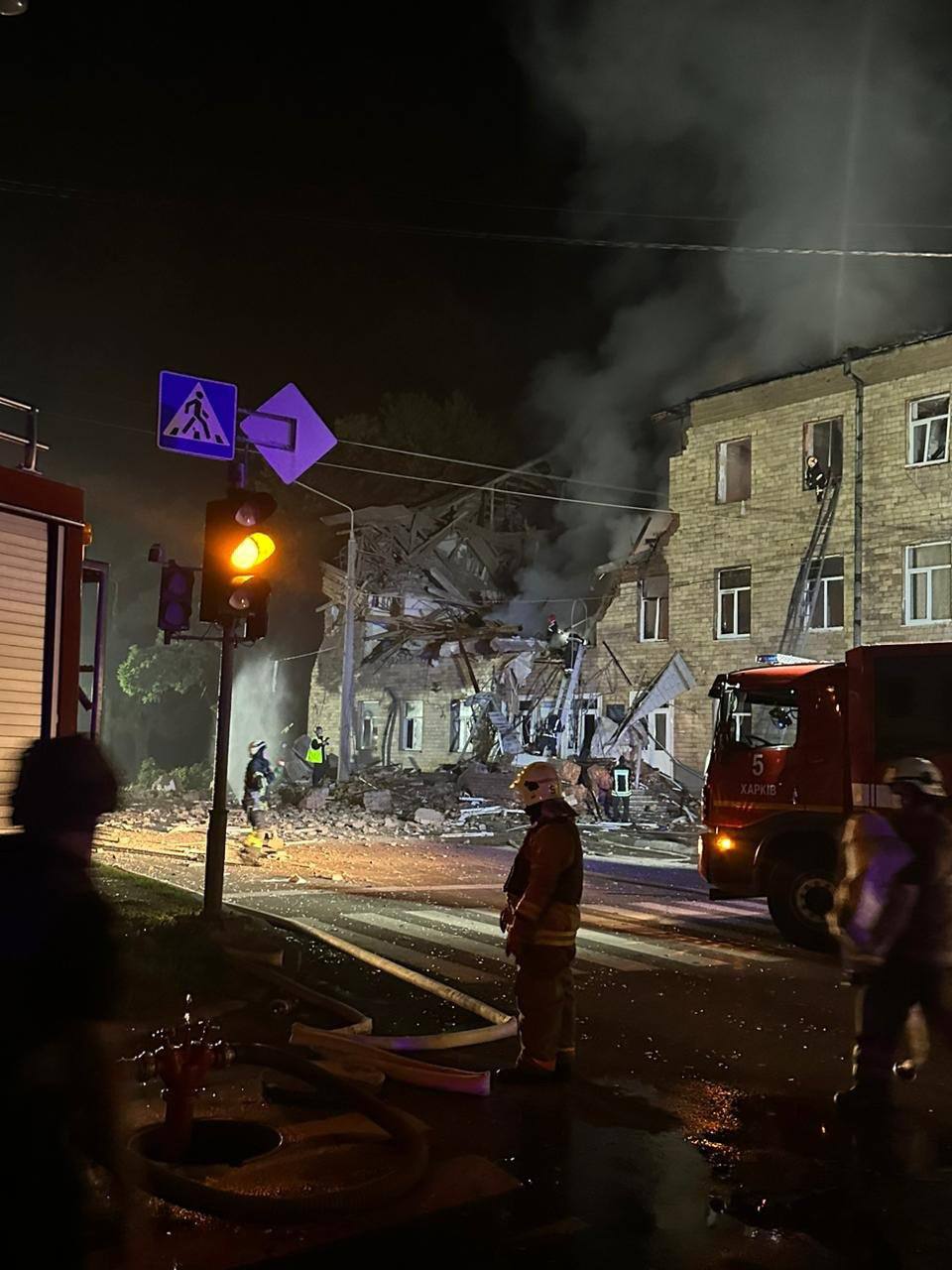 РФ обстреляла Харьков дронами-камикадзе: есть раненый.