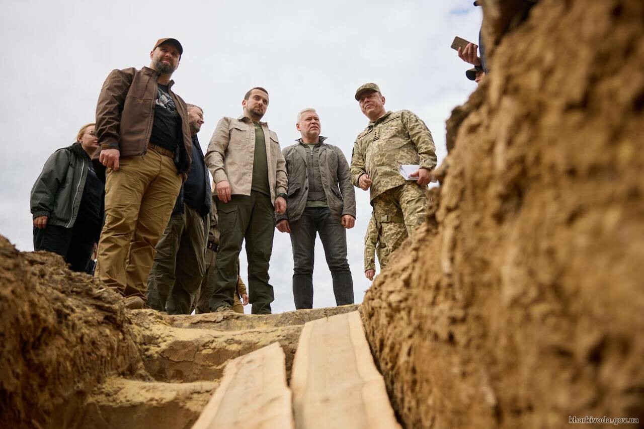 В Харьковской области возводят несколько линий обороны.