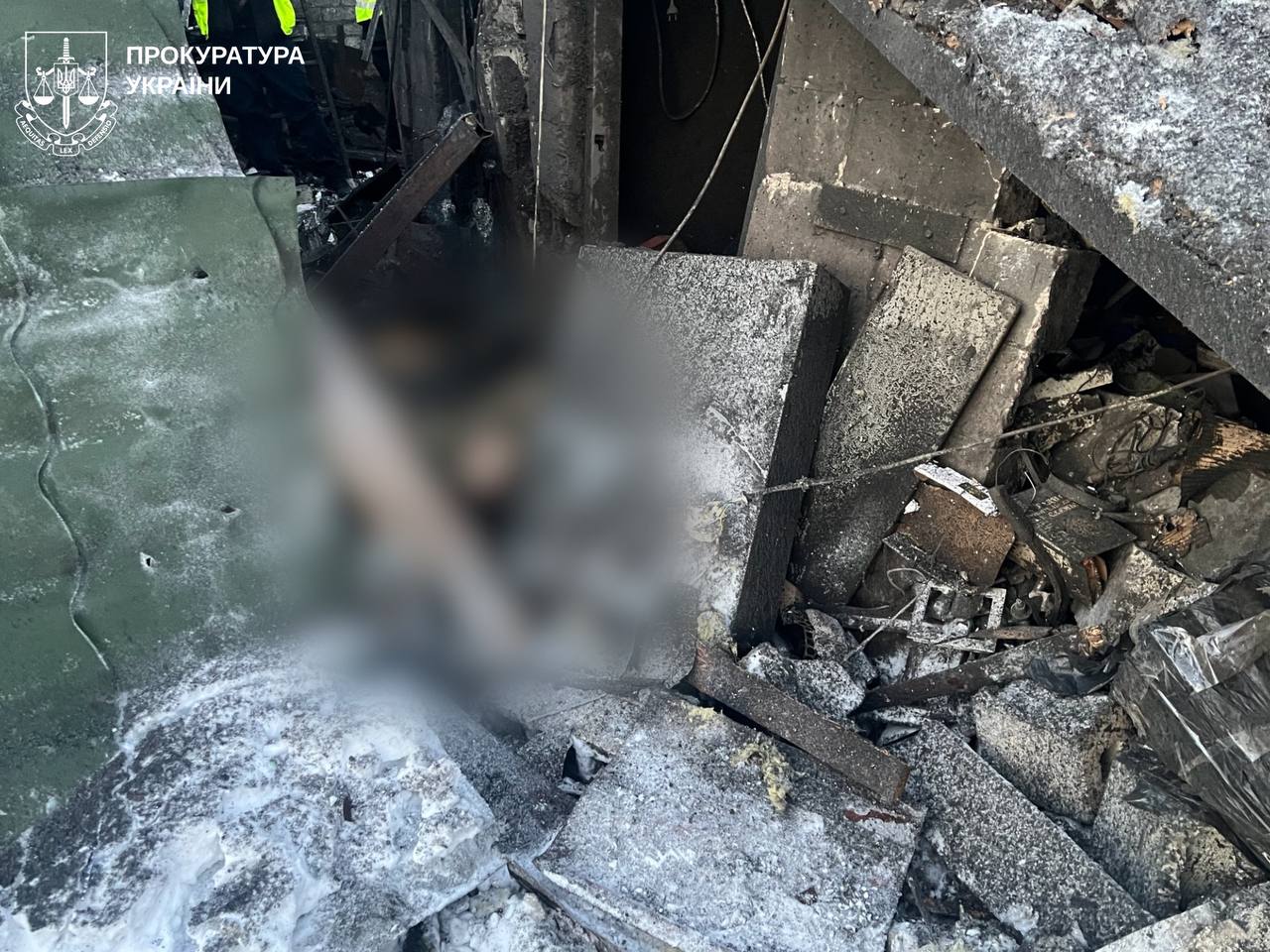 Погибла женщина, 11 человек пострадали: последствия обстрела Харькова 19 января.