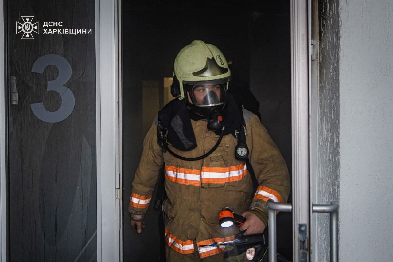 В центре Харькова горело офисное здание.