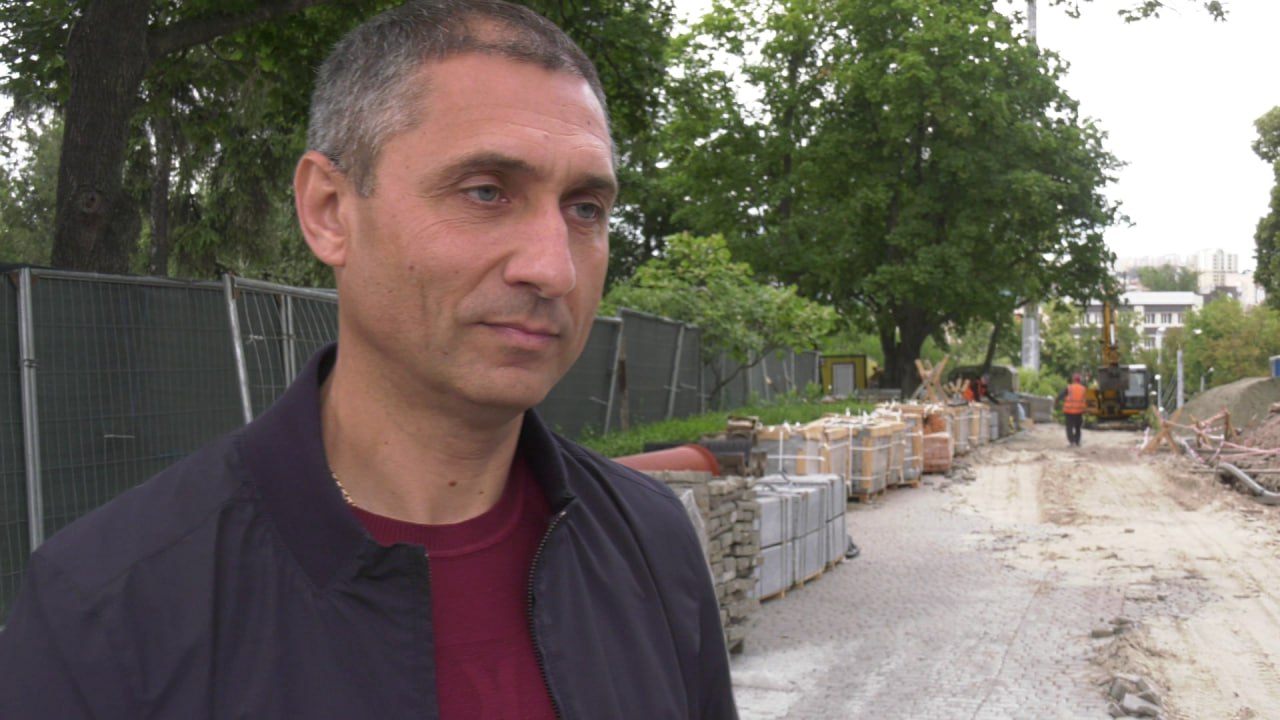 "Сдвиг на склоне": в мэрии Харькова пояснили необходимость капремонта сквера у Вечного огня.