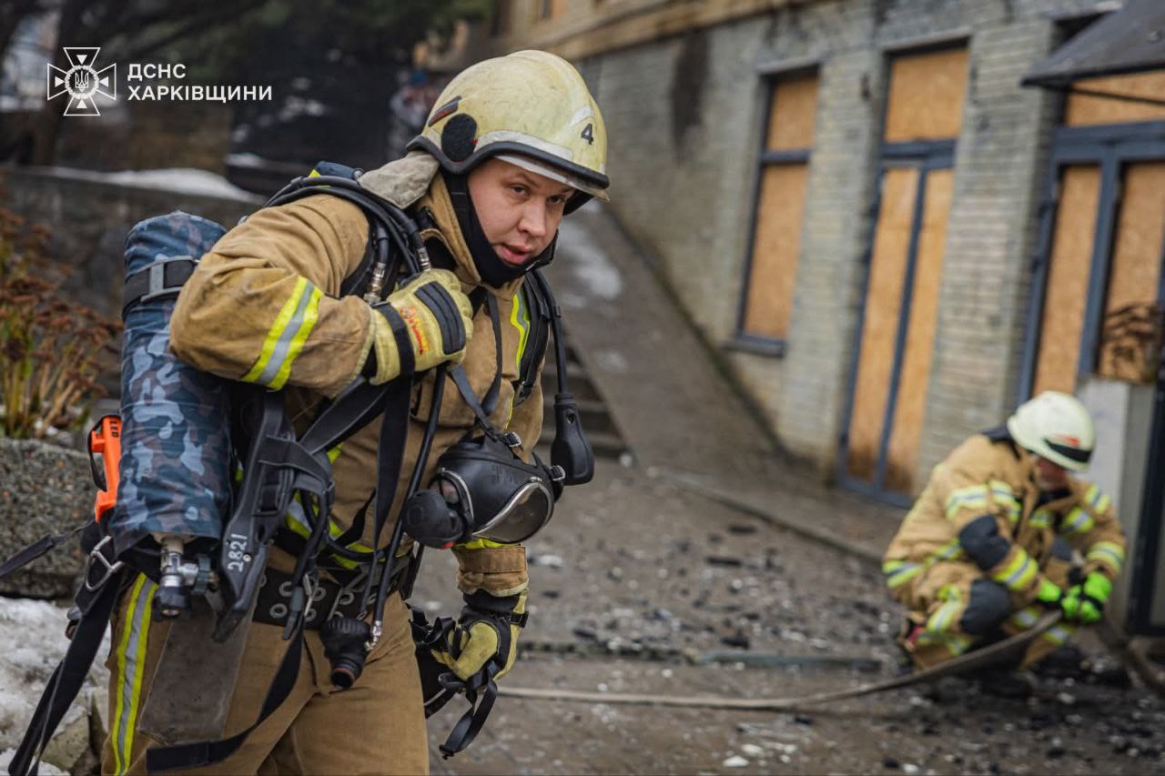В центре Харькова горело офисное здание.