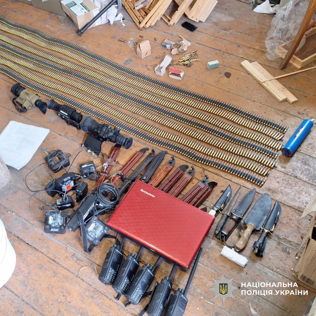 Более 100 обысков: в полиции рассказали об масштабной операции по ликвидации незаконного оборота оружием.