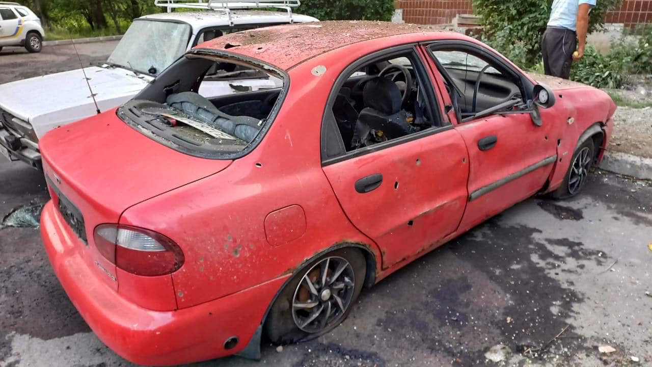 В полиции показали последствия ночного обстрела Пятихаток.