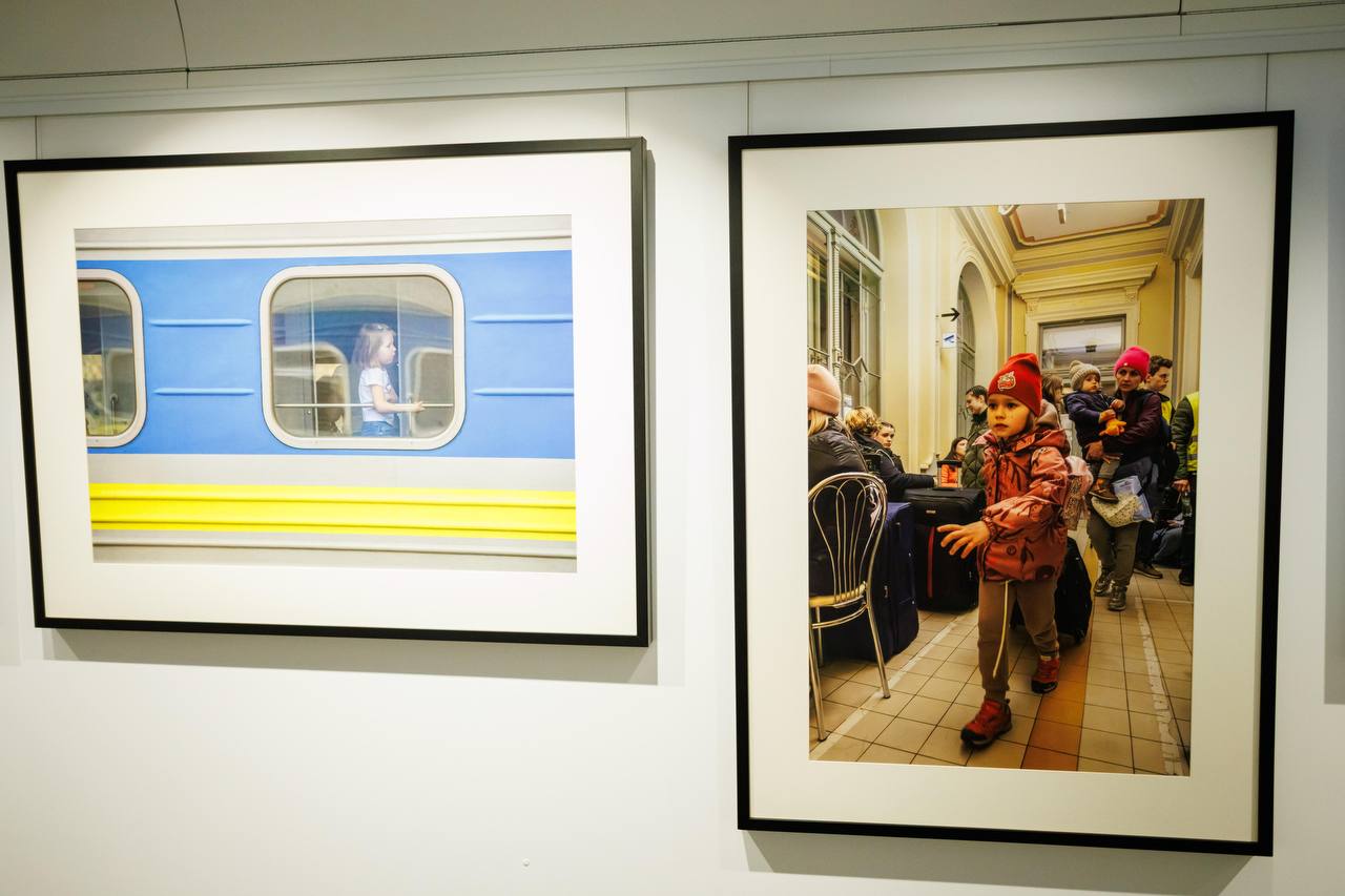 В Харьков прибыл уникальный поезд-галерея.