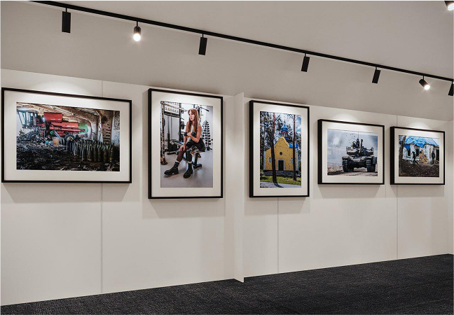 В Харьков прибыл уникальный поезд-галерея.