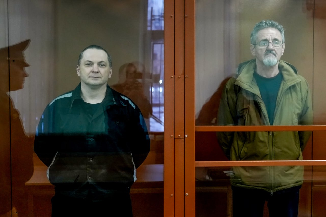 Дмитрий Шиманский и Александр Морозов в зале суда.