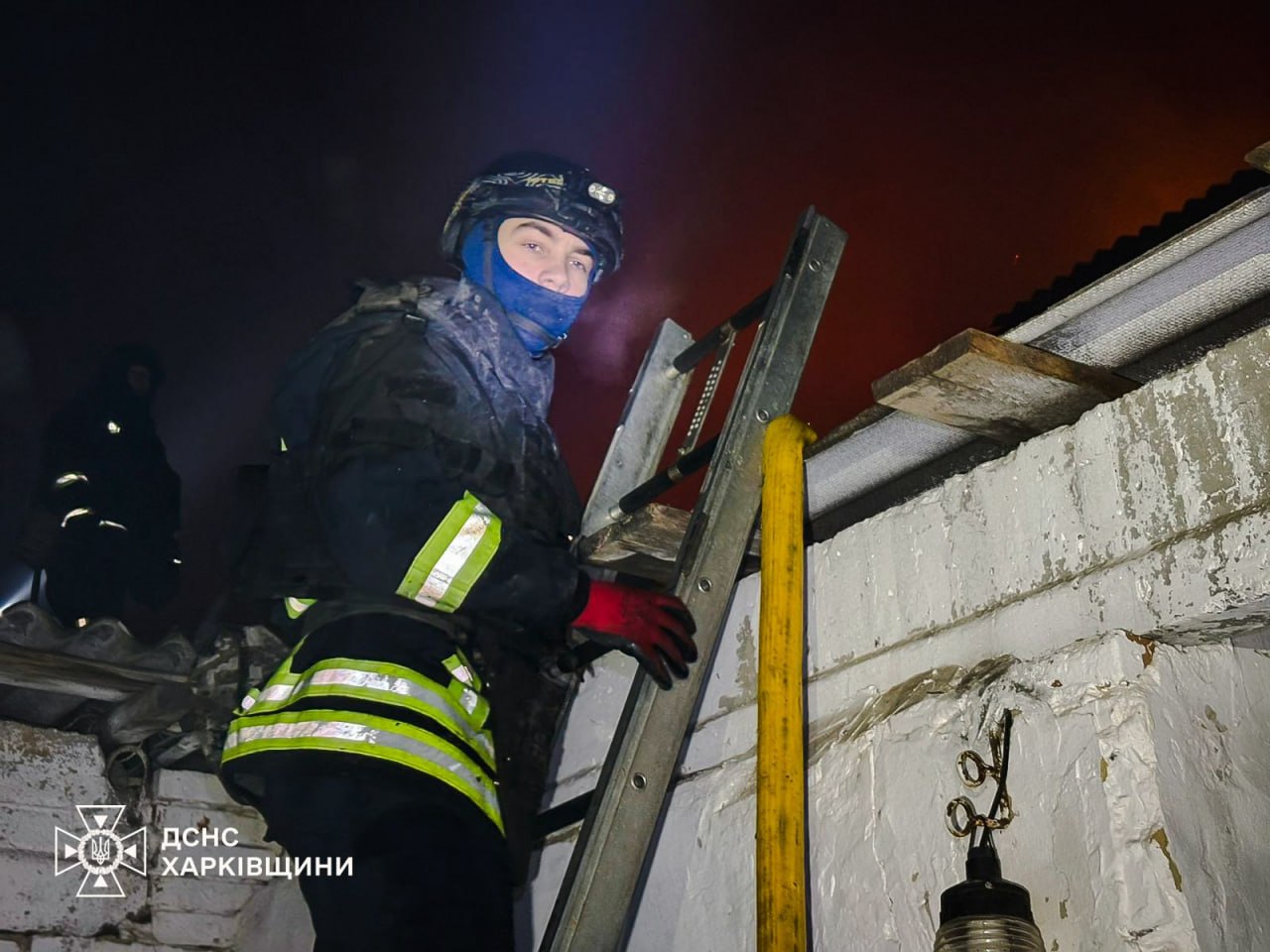 Окупанти вдарили у навчальний заклад у Харківській області (фото) фото 5 4
