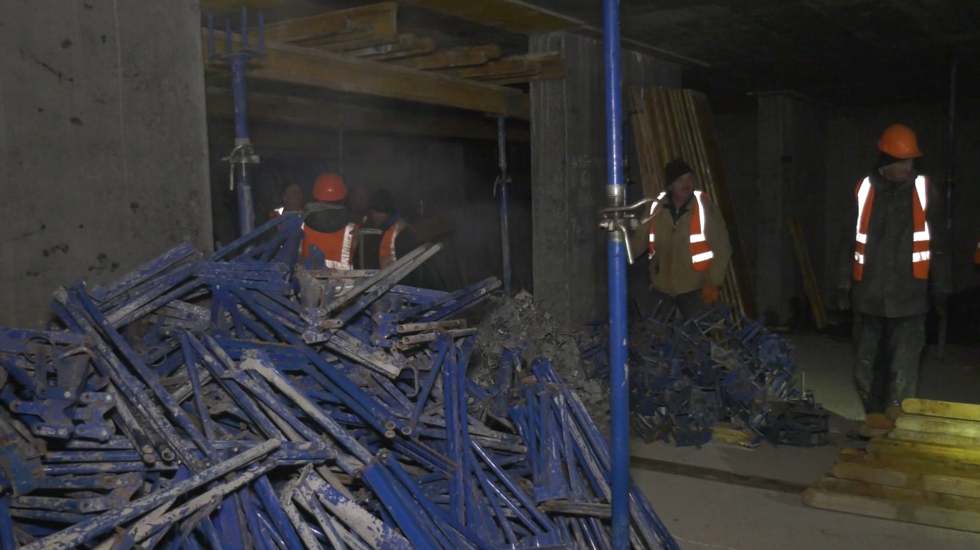 У мерії показали, як триває будівництво підземної школи у Харкові.