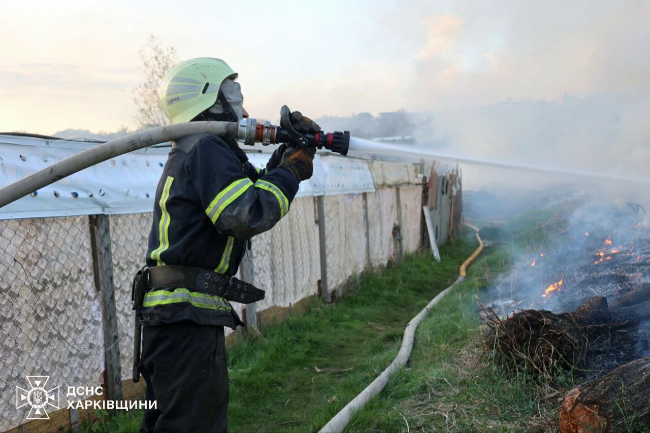 В Немышлянском районе масштабный пожар.