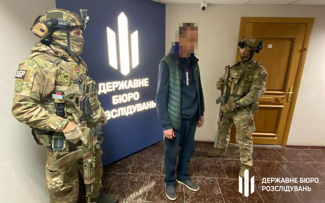 На Харківщині затримали підполковника поліції у відставці.