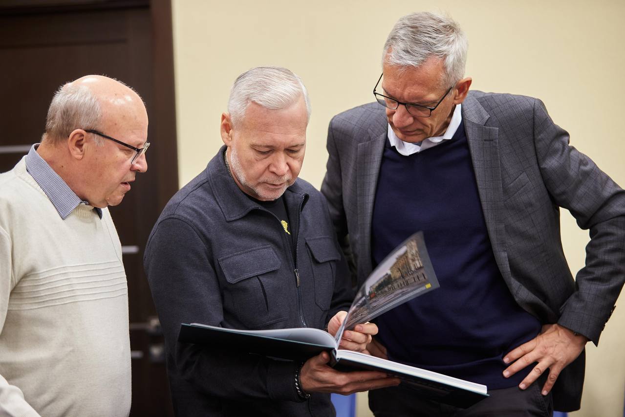 До Харкова прибув посол Німеччини в Україні.