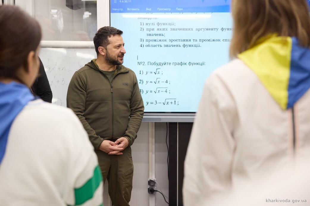 Володимир Зеленський відвідав метрошколу у Харкові.