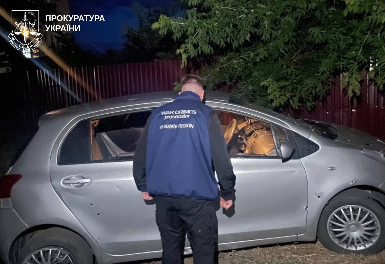Четверо рятувальників та співробітник міськради загинули внаслідок атаки на Харків.