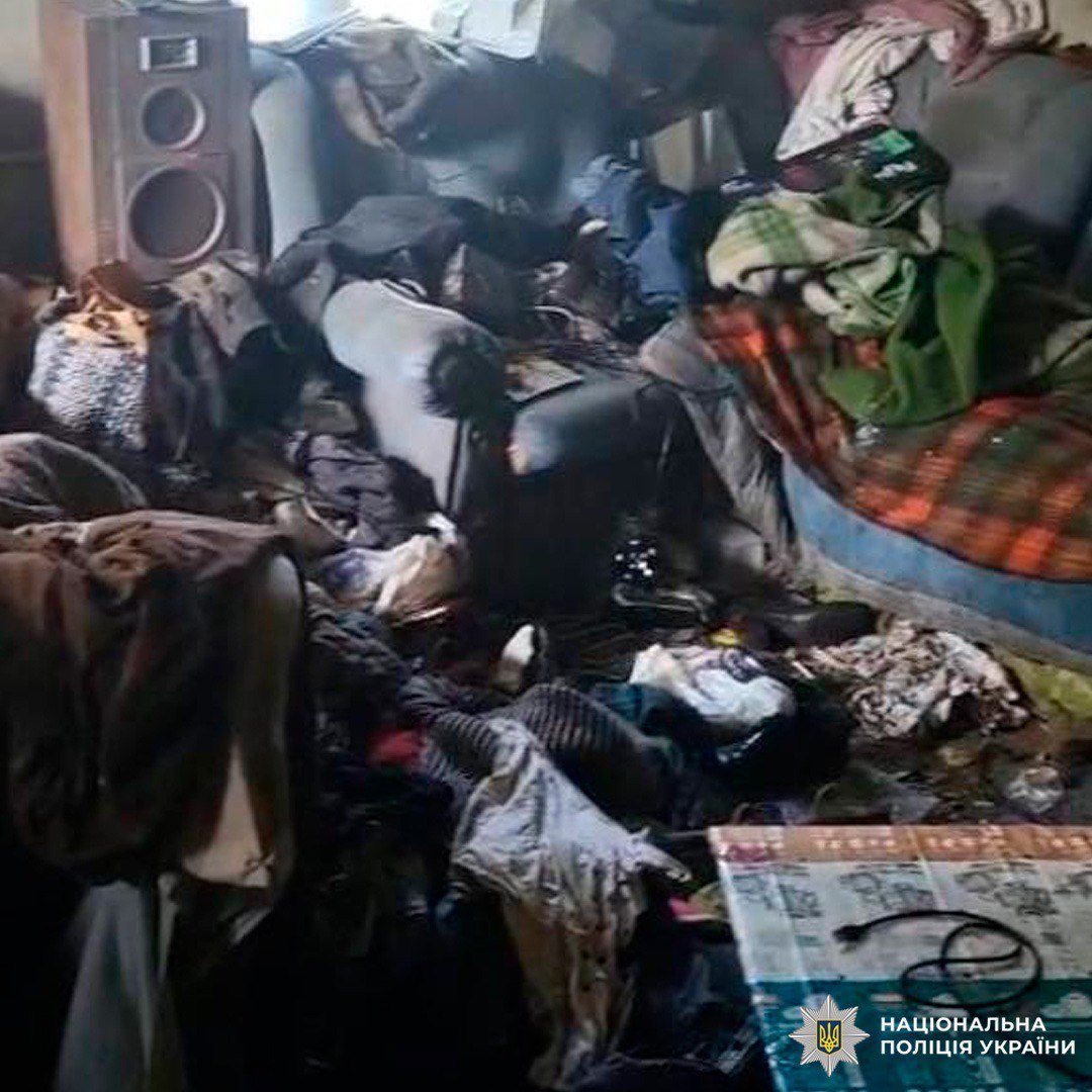 Антисанитария, грязь, отсутствие продуктов: под Харьковом полиция изъяла из семьи ребенка.