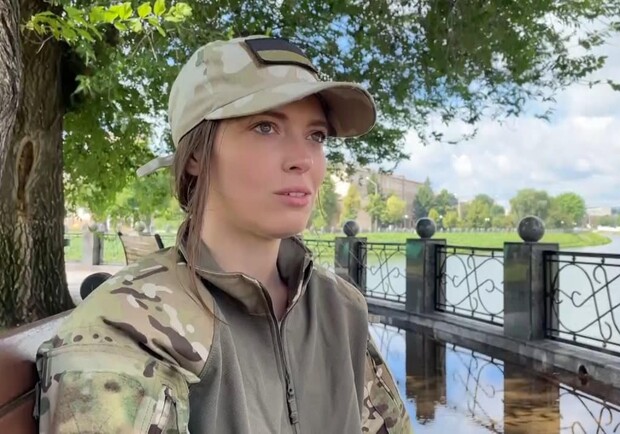 Дочь харьковского экс-ректора Владислава Черных ушла на фронт медиком.