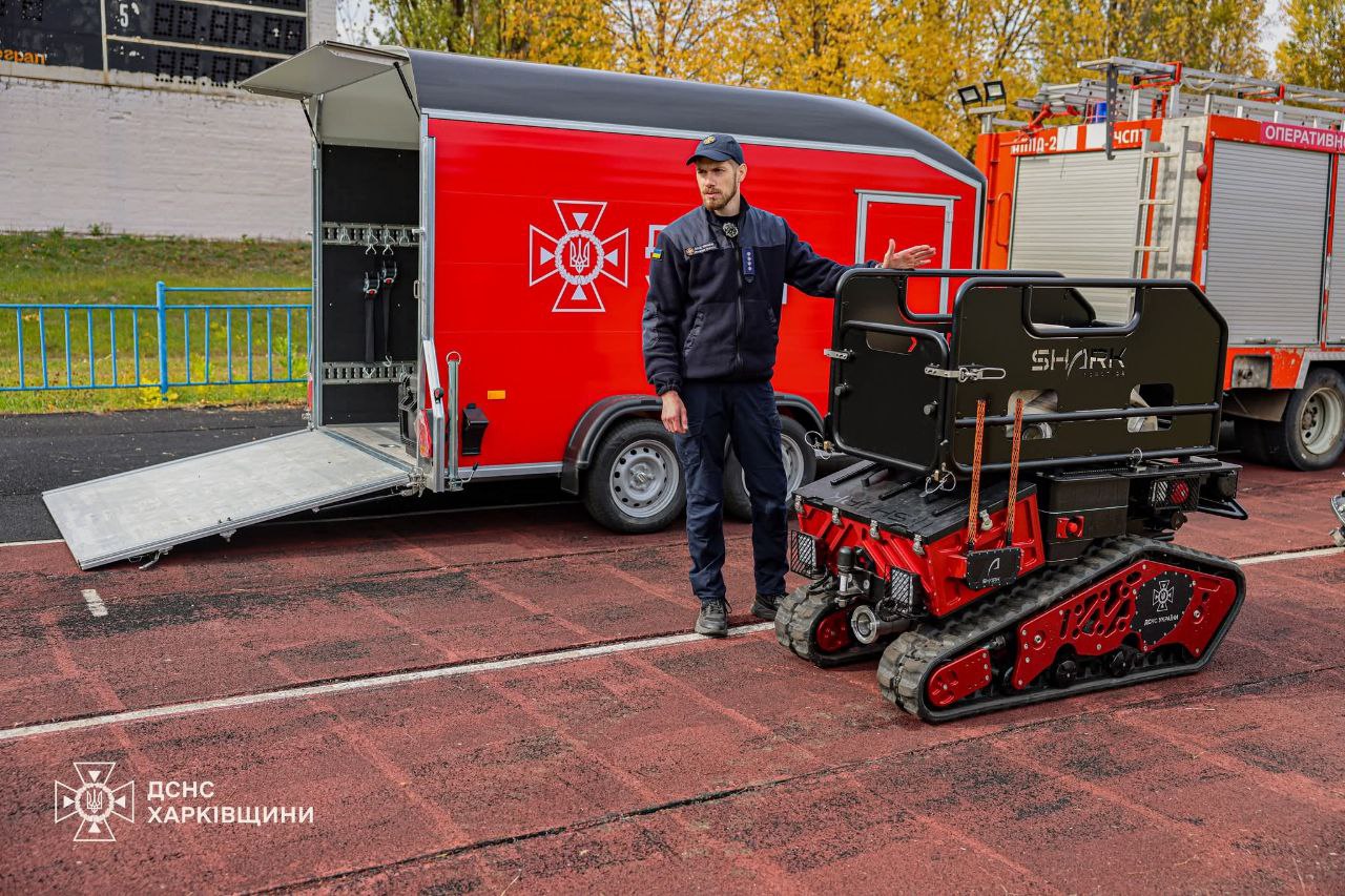 У Харкові почали використовувати роботи для гасіння пожеж.