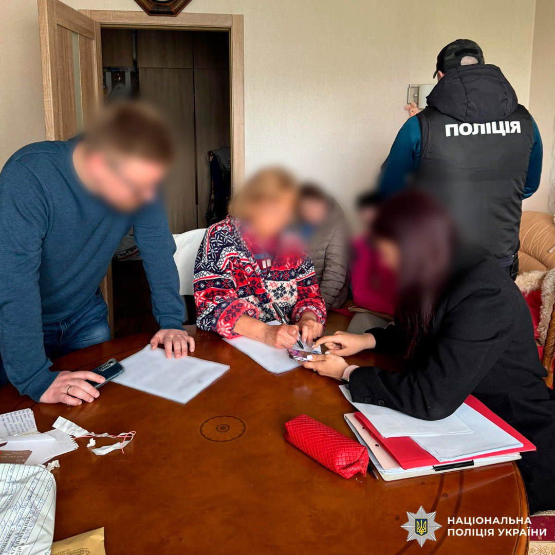 Забирали дома и квартиры умерших: в Украине раскрыли мошенническую схему с недвижимостью.