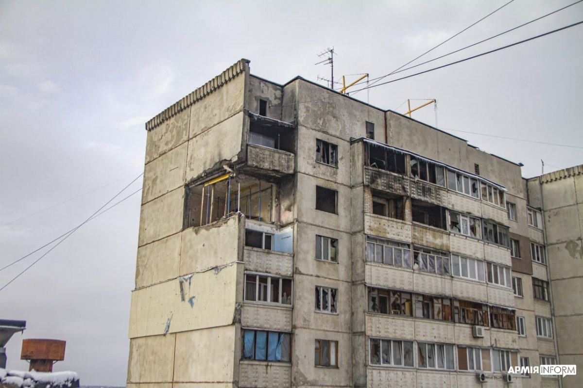 На Северной Салтовке ремонтируют дома (фото) - Харьков Vgorode.ua