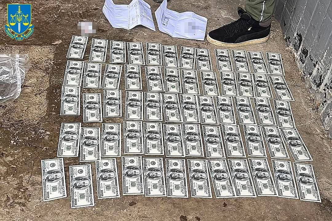 Сотрудник ТЦК в Харькове получил пять лет тюрьмы за "помощь" в уклонении от мобилизации фото 2 1