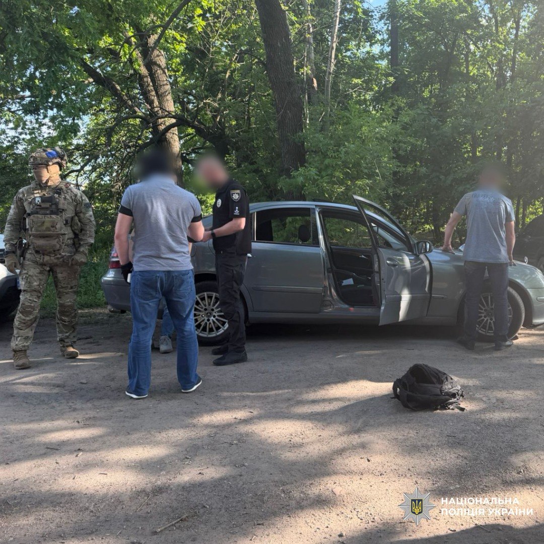 Сотрудники ТЦК в Харьковской области попались на взятке.