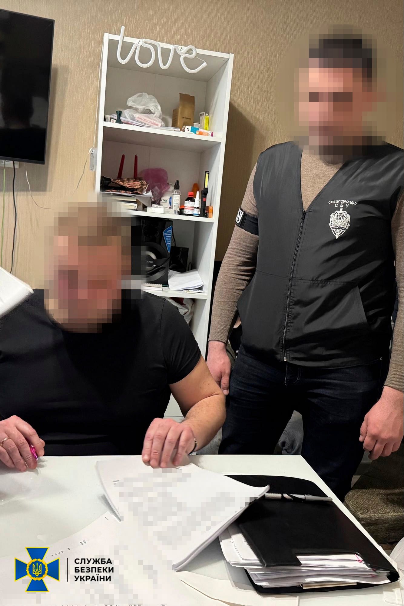 У Харкові затримали військкома та його помічника: у чому підозрюють.