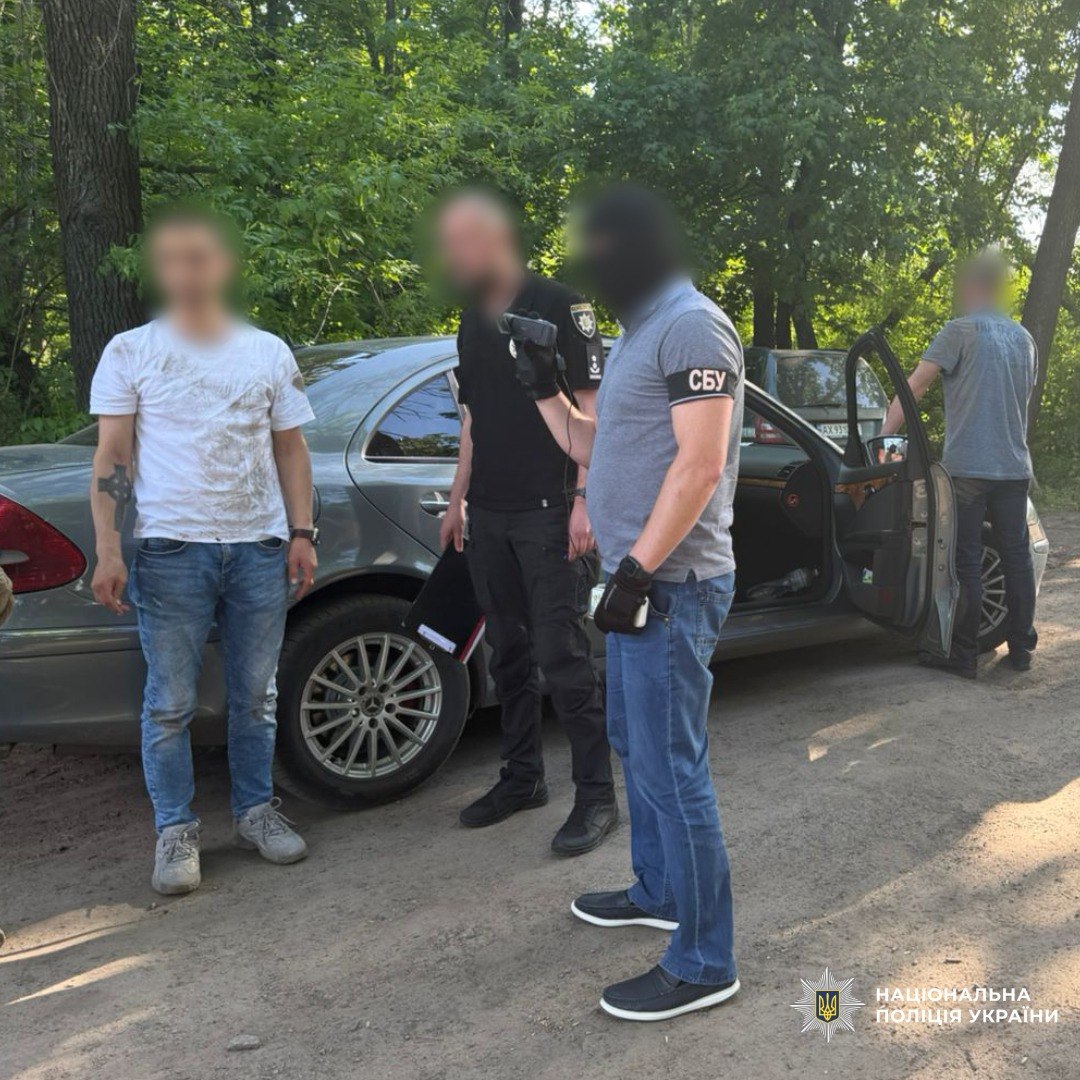 Сотрудники ТЦК в Харьковской области попались на взятке.