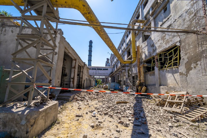 В мэрии показали, что осталось от ТЭЦ-3 после обстрела.