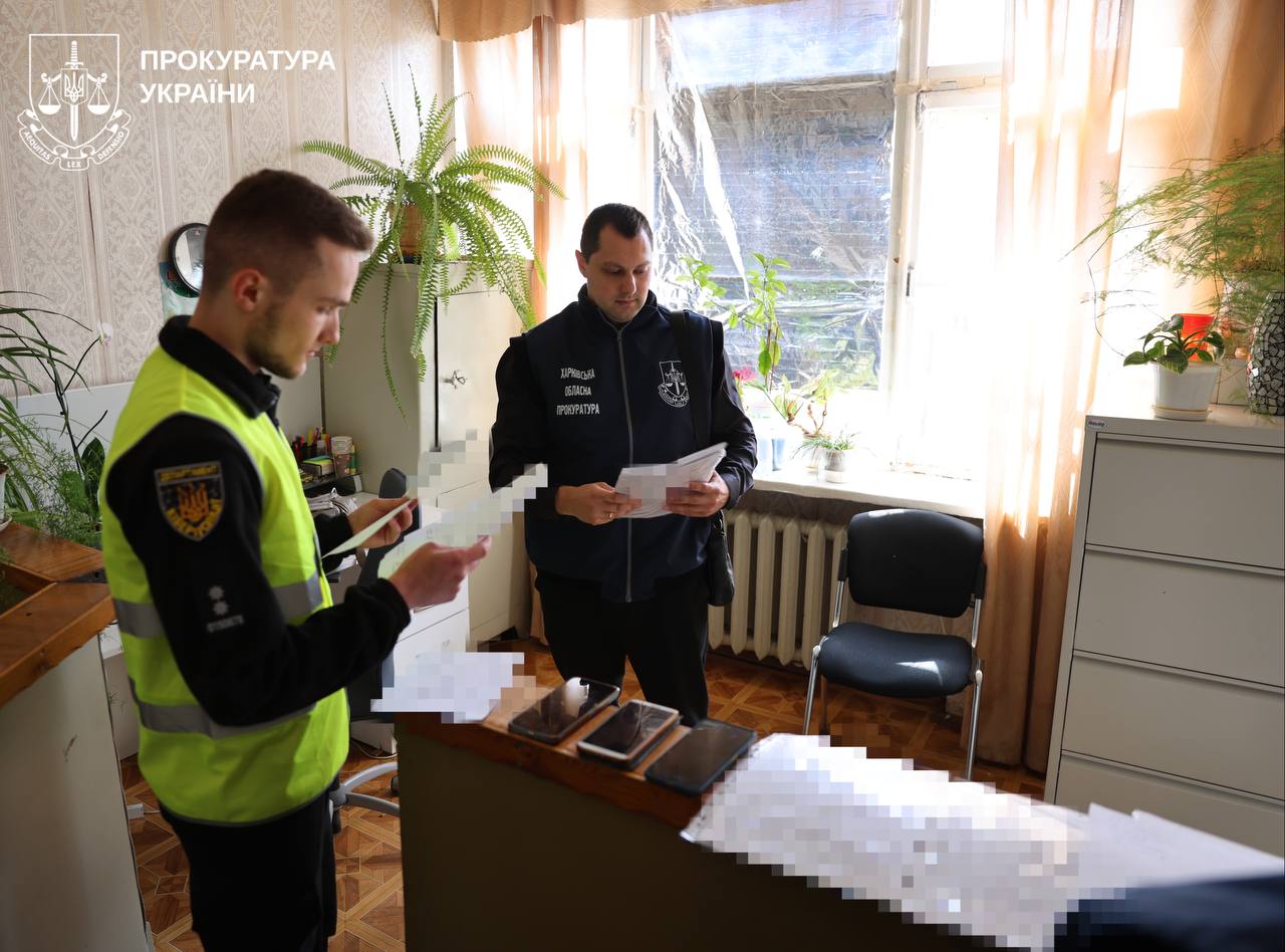 В Харькове пятерых чиновников трамвайного депо подозревают в махинациях с "мертвыми душами".