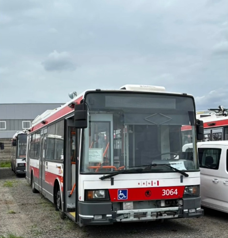 В Харьков везут шесть троллейбусов из Чехии.