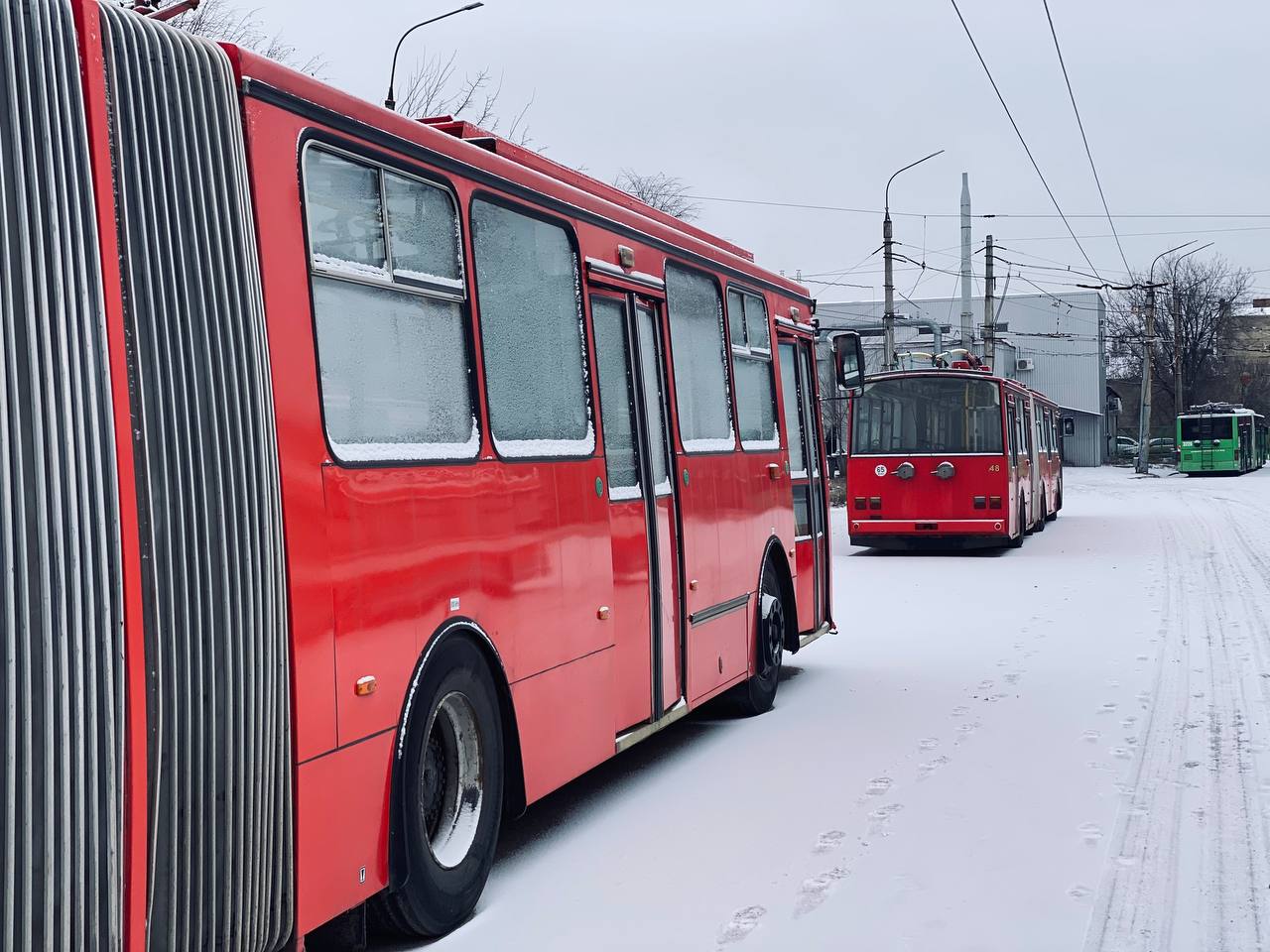 Харків отримав нову партію багатосекційних трамваїв.