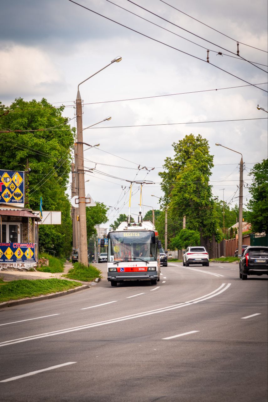 У Харкові розпочали курсувати чеські тролейбуси Škoda 21Tr.