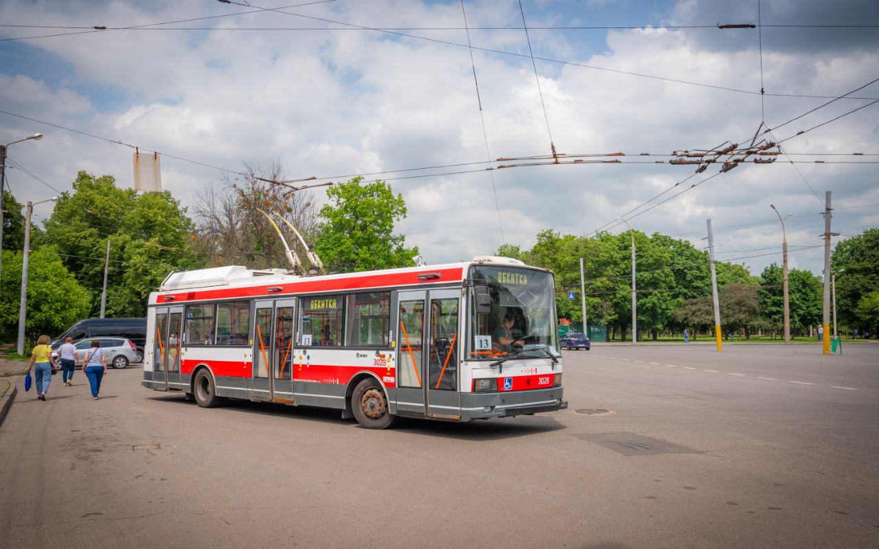 У Харкові розпочали курсувати чеські тролейбуси Škoda 21Tr.