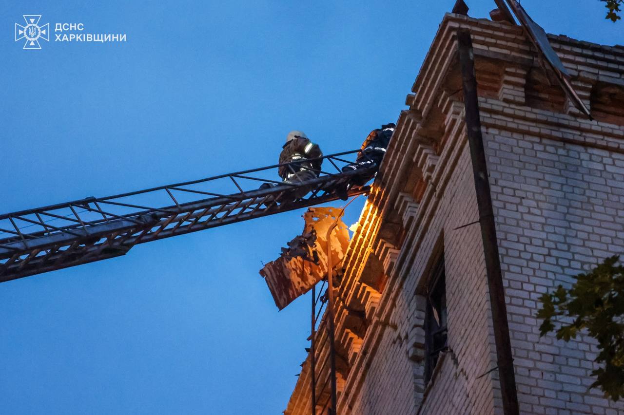Ночью РФ нанесла ракетный удар по двум районам Харькова: куда "прилетело".