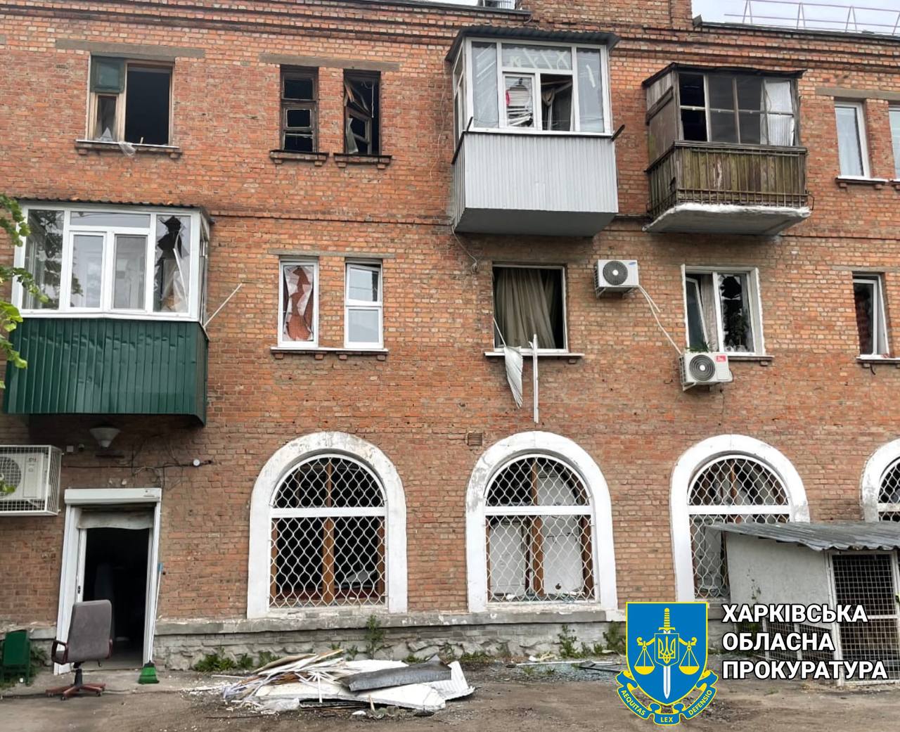 Ночью РФ нанесла ракетный удар по двум районам Харькова: куда "прилетело".